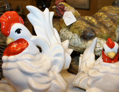 Franklin_North_Carolina_Whistlestop_Depot_Ceramic_Chickens